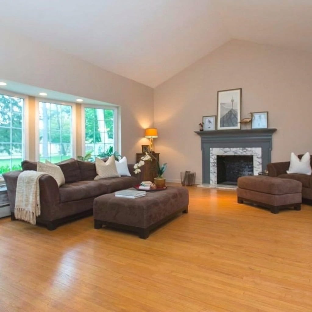 Grand Entrance and Living Spaces